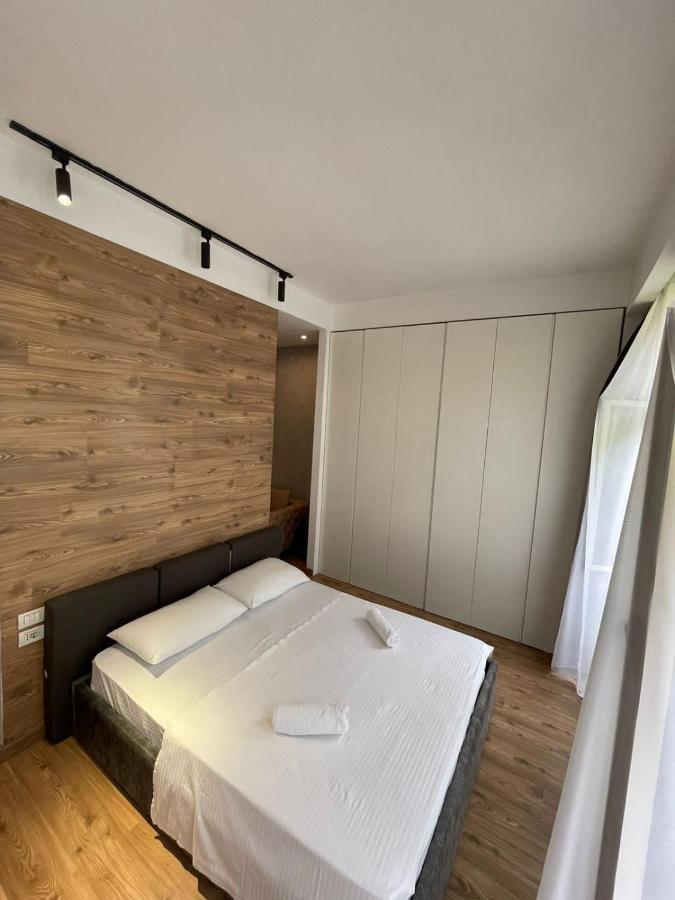 City Center Apartament, Pazari Ri Tirana Esterno foto